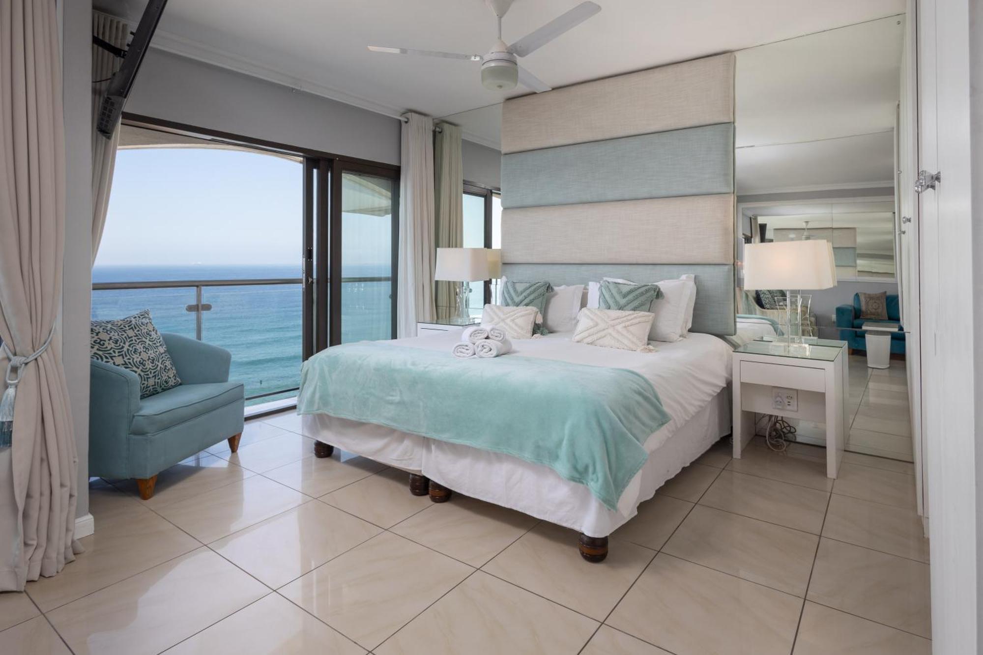 803 Bermudas - By In Umhlanga *