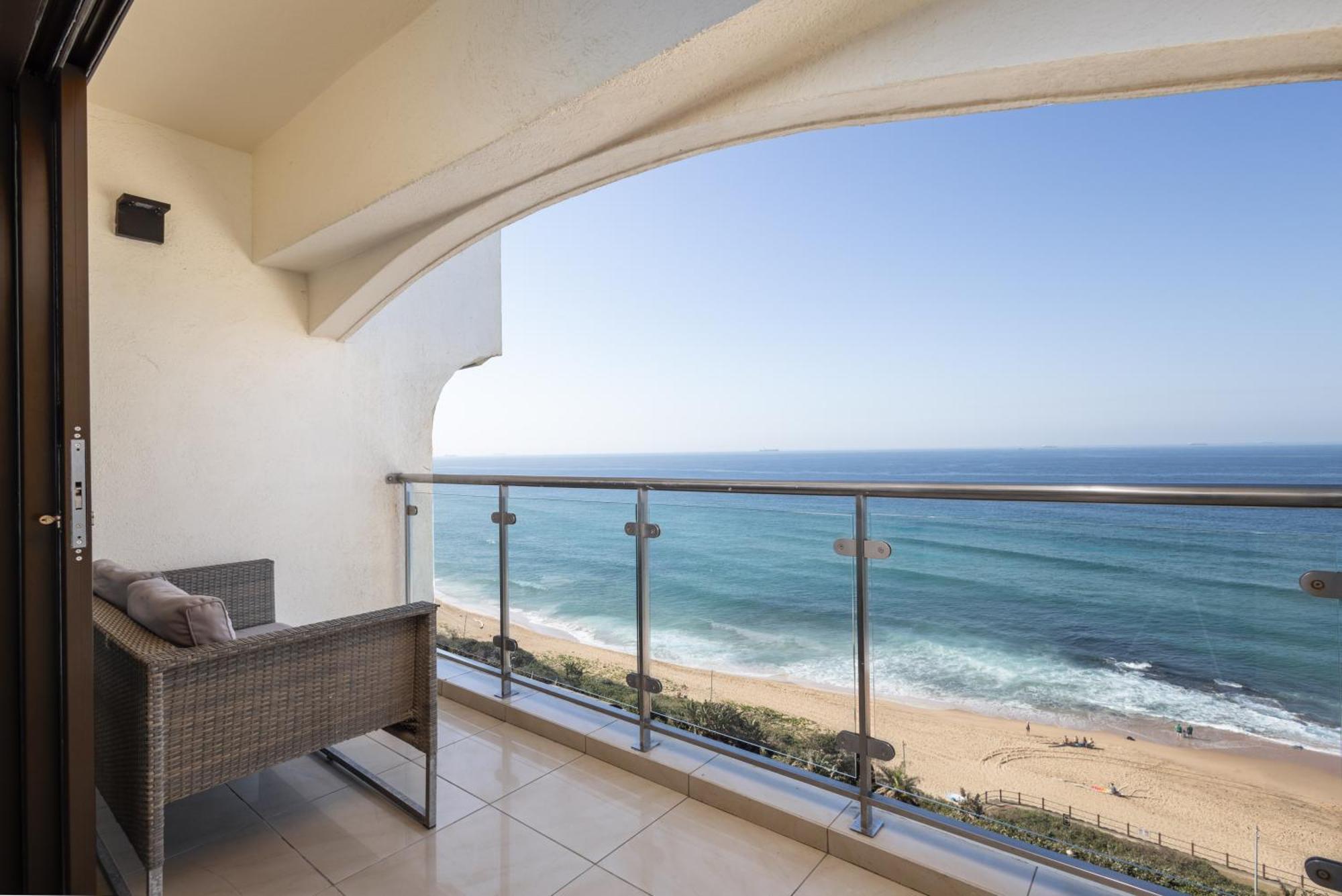 803 Bermudas - By In Umhlanga